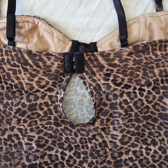 Edikted Y2K Sheer Leopard Print Mesh Corset-Style Cami Top - Picture 8 of 10